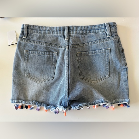 NWT MPID Fiesta Tassel Denim Jean Shorts in Washed Blue - Picture 6 of 7